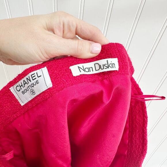 CHANEL Red Pencil Skirt - 80s Vintage - Picture 5 of 10